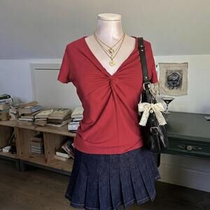 vintage red fredrick’s twist front top; size S!